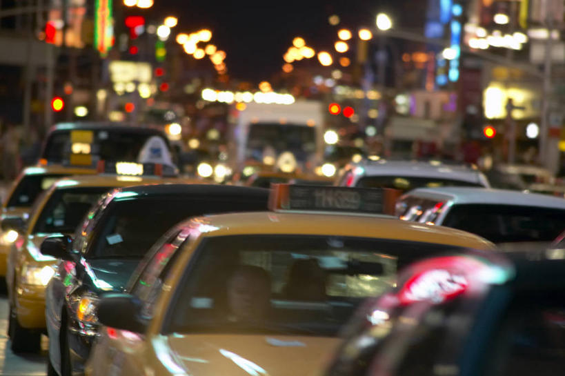 无人,家,广场,横图,室外,夜晚,正面,度假,美景,城市风光,城市,夜景,汽车,纽约,美国,一排,许多,阴影,朦胧,模糊,整齐,光线,影子,房屋,屋子,景观,灯光,曼哈顿,很多,娱乐,楼房,住宅,车,排列,交通工具,轿车,享受,休闲,景色,放松,时代广场,北美,北美洲,队列,载具,美洲,纽约市,纽约州,帝国之州,帝国州,时报广场,纽约时报广场,北亚美利加洲,亚美利加洲,彩图,房子,美利坚合众国,曼哈顿区,纽约县,曼哈顿岛