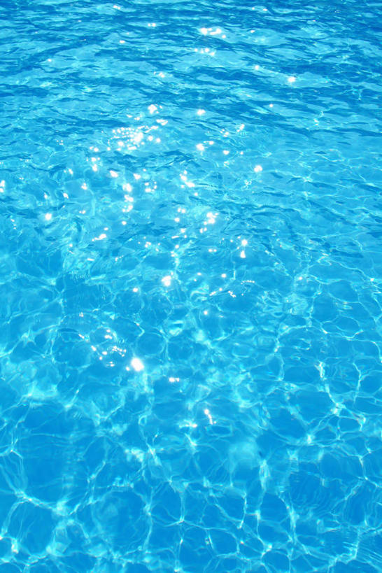 无人,竖图,俯视,室外,特写,白天,水,波纹,透明,液体,气泡,水滴,涟漪,漩涡,水泡,水珠,蓝色,水纹,泡泡,圆弧,理智,沉静,冷色,高深,冷淡,彩图,高角度拍摄