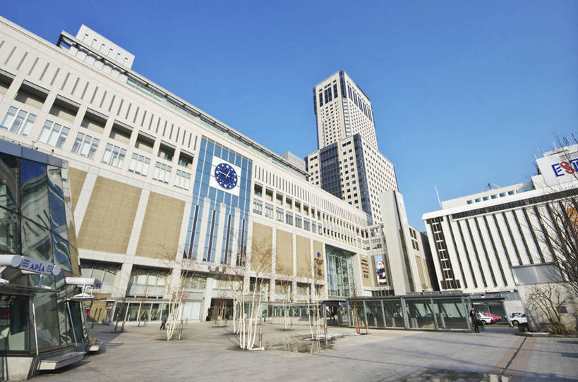 无人,高楼大厦,火车站,横图,室外,白天,仰视,度假,美景,城市风光,城市,大厦,道路,建筑,路,摩天大楼,车站,北海道,日本,亚洲,阴影,光线,影子,景观,小路,站台,交通,娱乐,月台,蓝色,蓝天,天空,阳光,天,享受,休闲,景色,放松,晴朗,东亚,万里无云,札幌,日本国,北海道地方,北海道岛,县厅,北区,晴空,晴空万里,彩图,低角度拍摄,大楼,高层建筑,高楼,摩天楼,铁路车站,铁路站,札幌站,札幌市