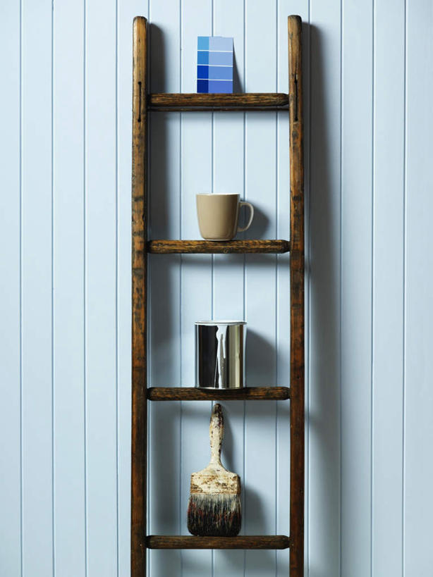 无人,攀登,竖图,室内,特写,白天,正面,装修,金属制品,装饰,金属,材料,梯子,铁桶,桶,阶梯,木梯,墙,装潢,墙壁,墙面,容器,爬,上升,储藏,油漆,保护,涂料,储存,登高,攀爬,彩图,贮存