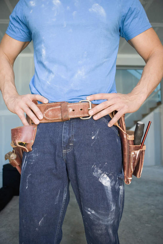 西方人,一个人,建筑工人,站,竖图,室内,白天,正面,金属制品,欧洲,欧洲人,仅一个男性,仅一个人,仅一个中年男性,连接,组合,服装,金属,工具,休闲装,手叉腰,工人,衣服,建筑工地,叉腰,站着,休闲,休闲服,服饰,螺丝刀,起子,链接,五金,双手叉腰,紧固,拼接,拼凑,拼合,凑集,聚合,撮合,链结,牢固,改锥,地盘,建筑地盘,施工地盘,男人,男性,中年男性,白种人,建筑工,站立,半身,彩图,工地