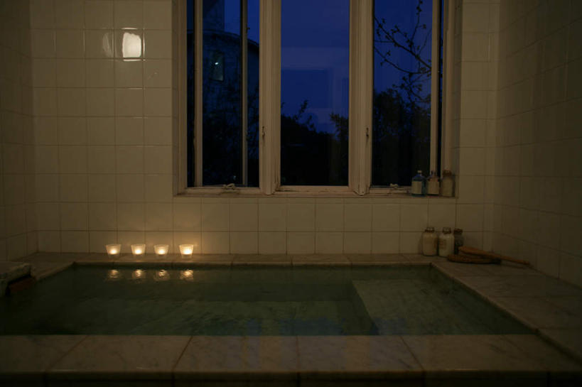 无人,家,横图,室内,白天,正面,别墅,窗户,家具,卫生间,洗手间,浴室,装修,建筑,蜡烛,欧式,一排,阴影,整齐,装饰,光线,火焰,影子,烛光,房屋,屋子,公寓,豪华,燃烧,建设,现代,装潢,洋房,楼房,玻璃窗,住宅,排列,室内装潢,浴缸,点燃,四个,样板房,明亮,舒适,家居装潢,队列,房屋设计,地中海风格,古典风格,简约风格,卫浴设备,室内设计,宽敞,样板房装潢,水管装置,设计,厕所,淋浴房,彩图,冲凉房,房子,沐浴间,沐浴室