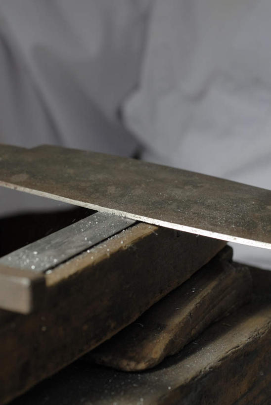 无人,工厂,竖图,俯视,室内,特写,白天,车间,静物,金属制品,金属,工具,一个,单个,凿子,彩图,高角度拍摄,制造厂