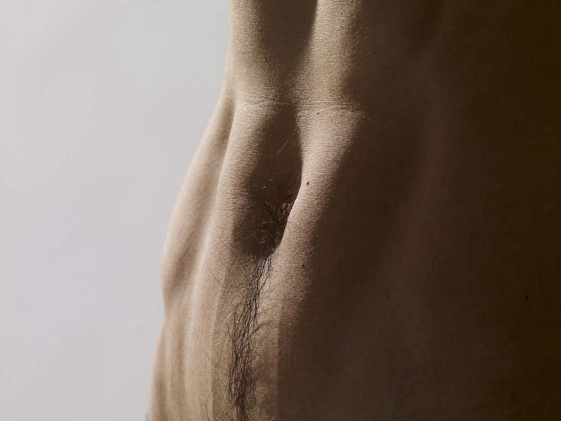 东方人,腹部,肚脐,肌肉,健壮,一个人,横图,室内,特写,白天,侧面,亚洲,仅一个男性,仅一个人,灰色背景,黄种人,裸露,仅一个年轻男性,健康,活力,力量,肚脐眼,摄影,影棚,青春,强壮,裸,男人,男性,年轻男性,亚洲人,腹,肚子,半身,彩图,影棚拍摄,拍摄