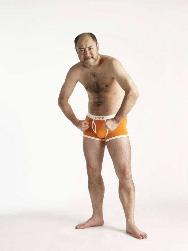 东方人,肌肉,健壮,一个人,竖图,室内,白天,白色背景,正面,亚洲,仅一个男性,仅一个人,仅一个中年男性,用力,阴影,内裤,反射,影子,注视,黄种人,光脚,裸露,观察,看,健康,赤脚,橙色,活力,力量,摄影,影棚,观看,青春,察看,强壮,关注,使劲,裸,男人,男性,中年男性,亚洲人,彩图,全身,影棚拍摄,拍摄