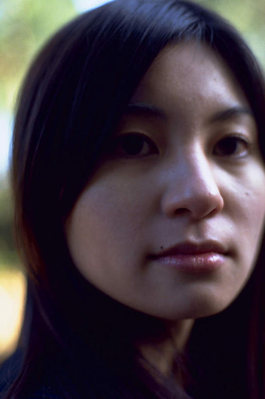 东方人,脸,头,脸颊,头发,一个人,学生,竖图,室内,特写,白天,正面,制服,亚洲,仅一个年轻女性,仅一个女性,仅一个人,服装,朦胧,模糊,注视,黄种人,领巾,黑色,观察,看,校服,观看,察看,关注,水手服,学生服,年轻女性,女人,女性,亚洲人,头部,长发,直发,脸部,脸蛋,面部,半身,彩图,领饰,女生校服,女子校服,日本校服,水兵服