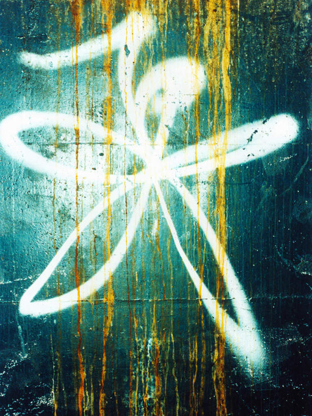 无人,竖图,室外,特写,夜晚,正面,抽象,绘画,阴影,朦胧,模糊,艺术,光线,彩绘,图案,影子,墙,灯光,艺术品,古典,文化,墙壁,墙面,工艺品,品味,概念,美术,高雅,美学,图文,彩图,涂鸦