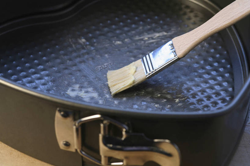 无人,横图,俯视,室内,特写,白天,烹饪,餐桌,桌子,厨具,金属制品,一把,阴影,反射,金属,锅子,影子,黄油,锅,刷子,摄影,影棚,餐台,锅具,乳制品,白脱油,烹饪用具,乳脂,烹调用具,烹调,彩图,高角度拍摄,影棚拍摄,拍摄,烧烤刷