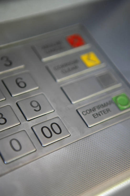 无人,竖图,俯视,室内,特写,白天,取款机,零件,键盘,电路,静物,阴影,反射,标志,数字,文字,影子,字符,输入设备,标识,按钮,阿拉伯数字,atm机,自动柜员机,自动取款机,彩图,高角度拍摄