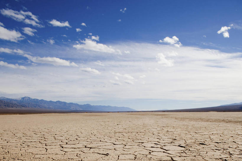 无人,公园,横图,室外,白天,正面,旅游,度假,美景,沙漠,山,山脉,美国,阴影,破碎,光线,影子,景观,山峰,云,云朵,山峦,云彩,娱乐,蓝色,白云,蓝天,天空,阳光,自然,群山,天,享受,休闲,景色,放松,晴朗,北美,碎裂,北美洲,国家公园,破裂,加利福尼亚,自然风光,美洲,分裂,加州,死亡谷国家公园,加利福尼亚州,金州,黄金州,北亚美利加洲,亚美利加洲,死谷,死谷国家公园,大漠,砂漠,晴空,彩图,决裂
