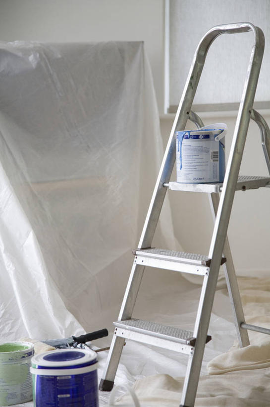 无人,攀登,竖图,室内,白天,正面,装修,金属制品,装饰,金属,材料,罐子,梯子,阶梯,床单,装潢,白色,瓶子,爬,上升,油漆,保护,涂料,卫生,纯真,人字梯,登高,洁净,光明,恬静,中间色,朴素,清白,攀爬,彩图