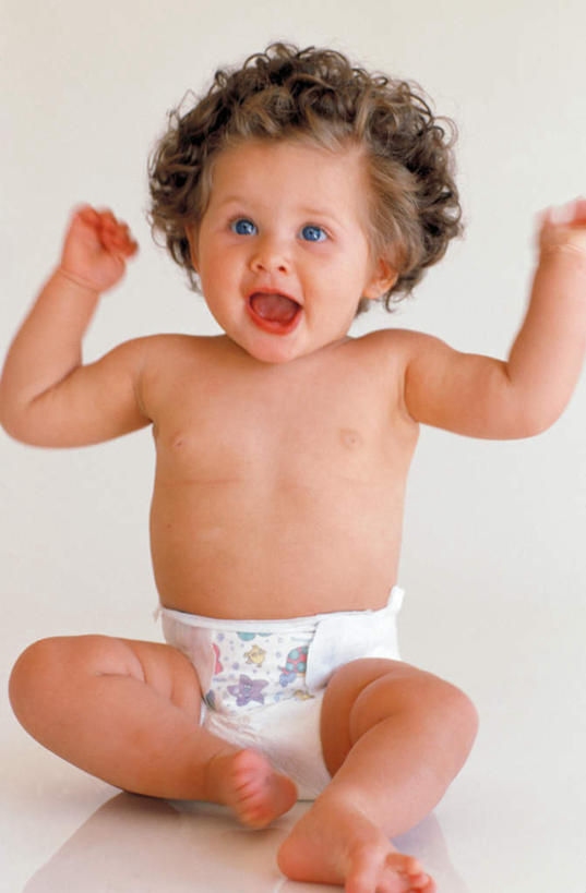 西方人,婴儿,儿童,一个人,坐,伸展双臂,竖图,室内,白天,白色背景,正面,兴奋,纯洁,欧洲,欧洲人,仅一个人,阴影,光线,影子,注视,裸露,尿布,纸尿裤,尿不湿,小孩,观察,看,张嘴,可爱,摄影,活泼,影棚,观看,察看,纸尿布,关注,宝宝,裸,张大嘴巴,纯真,烂漫,无邪,纸尿片,伶俐,天真,白种人,孩子,张开嘴,敞开双臂,伸开双臂,展开双肩,张开手臂,张开双臂,坐着,半身,彩图,影棚拍摄,高兴,拍摄