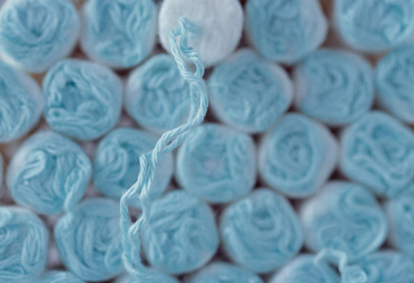 无人,横图,室内,特写,白天,正面,重复,静物,一堆,许多,阴影,堆叠,堆积,朦胧,模糊,光线,影子,生活,排列,蓝色,白色,日用品,保健,堆,卫生巾,卫生棉,摆列,棉条,女性用品,卫生棉条,卫生栓,卫生用品,彩图,布列,分列