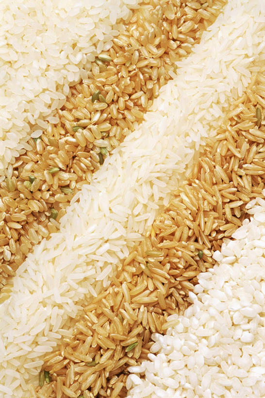 无人,竖图,俯视,室内,特写,白天,一堆,一排,许多,阴影,堆叠,堆积,整齐,反射,影子,谷类,谷物,米,很多,大米,排列,糙米,摄影,影棚,堆,队列,玄米,彩图,高角度拍摄,影棚拍摄,拍摄