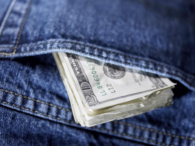 无人,横图,俯视,室内,特写,白天,钱,静物,一堆,许多,阴影,堆叠,堆积,裤子,朦胧,模糊,反射,口袋,钱币,影子,牛仔裤,钞票,金融,纸币,摄影,影棚,经济,堆,流通,纸钞,贸易,货币,现金,彩图,高角度拍摄,影棚拍摄,拍摄