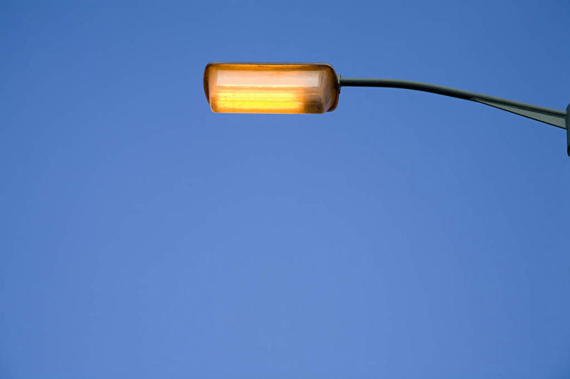 无人,横图,室外,特写,白天,仰视,日落,路灯,照明,晚霞,霞光,落日,灯光,灯,蓝色,蓝天,天空,黄昏,天,彩霞,照亮,照明设备,一盏,夕照,夕阳,彩图,低角度拍摄,斜阳