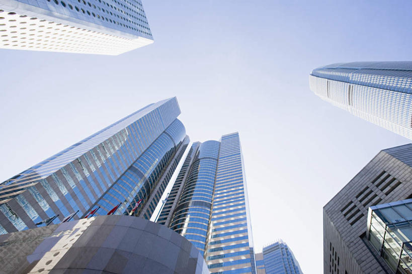 无人,高楼大厦,横图,室外,白天,仰视,度假,办公楼,美景,窗户,城市风光,城市,大厦,建筑,摩天大楼,写字楼,香港,中国,亚洲,阴影,光线,影子,墙,景观,娱乐,玻璃窗,墙壁,墙面,蓝色,蓝天,天空,阳光,楼宇,天,享受,休闲,商务楼,景色,放松,晴朗,港,东亚,九龙,万里无云,香港特别行政区,港澳台,中华人民共和国,九龙半岛,晴空,晴空万里,彩图,低角度拍摄,大楼,高层建筑,高楼,摩天楼