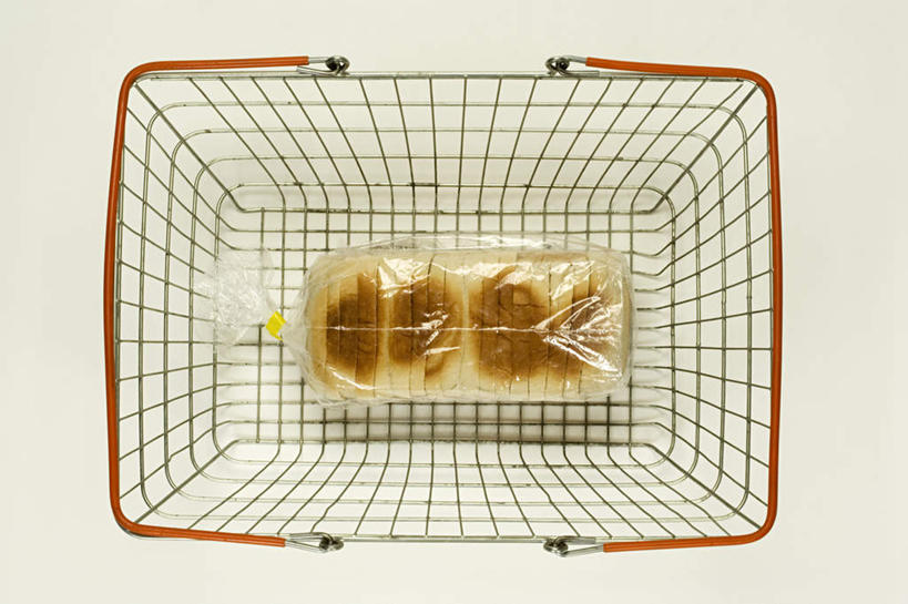 点心,面包,无人,横图,俯视,室内,特写,白天,白色背景,食品,面点,购物篮,食物,糕点,一个,摄影,影棚,单个,便利,存放,快捷,方便,寄存,寄放,暂存,彩图,高角度拍摄,影棚拍摄,拍摄