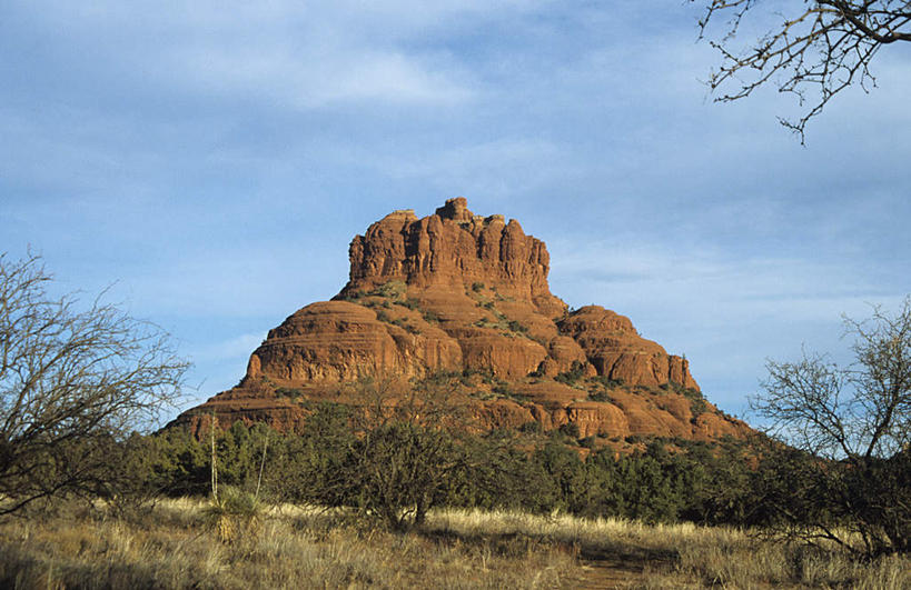 无人,横图,室外,白天,仰视,旅游,度假,草地,草坪,石头,美景,山,山脉,植物,城市,美国,石子,景观,山峰,云,云朵,山峦,云彩,娱乐,草,树,树木,蓝色,绿色,白云,蓝天,天空,自然,群山,天,享受,休闲,景色,放松,生长,晴朗,成长,亚利桑那,北美,北美洲,自然风光,美洲,亚利桑那州,沉积岩,大峡谷之州,北亚美利加洲,亚美利加洲,塞多纳,水成岩,石块,岩石,晴空,彩图,低角度拍摄