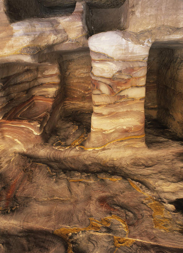 无人,竖图,室外,白天,正面,旅游,度假,石头,名胜古迹,标志建筑,地标,建筑,约旦,亚洲,遗迹,纹路,石子,纹理,古城,古迹,文物,娱乐,建设,古建筑,享受,休闲,旅游胜地,放松,西亚,古文明,佩特拉,肌理,佩特拉城,佩特拉古城,佩特拉遗址,约旦哈希姆王国,石块,岩石,彩图