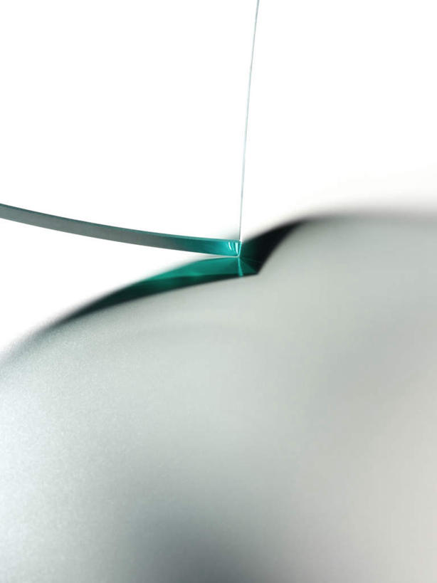 无人,竖图,俯视,室内,特写,白天,白色背景,纯洁,玻璃,阴影,透明,反射,影子,玻璃制品,一个,绿色,摄影,影棚,单个,纯净,彩图,高角度拍摄,影棚拍摄,拍摄