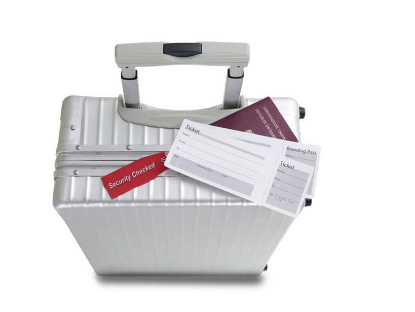 无人,横图,俯视,室内,特写,白天,白色背景,静物,英文,标签,标志,拉杆箱,旅行箱,文字,字符,字母,银色,标识,一个,行李箱,箱子,摄影,影棚,单个,出差,英文字母,彩图,高角度拍摄,影棚拍摄,旅行,拍摄,机票