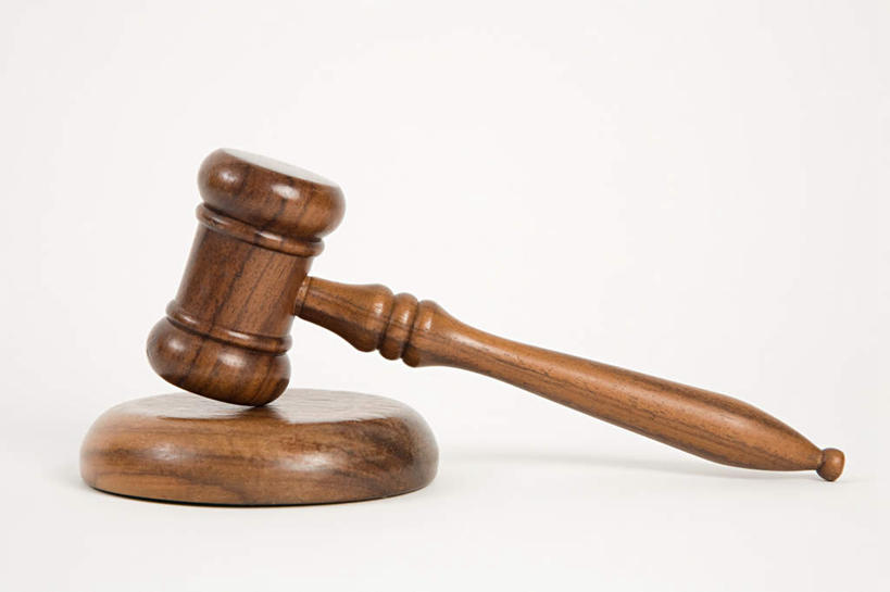 无人,横图,室内,特写,白天,白色背景,正面,静物,阴影,反射,木制,影子,一个,木制品,拍卖槌,拍卖锤,摄影,影棚,单个,法槌,法锤,法令,公法,功令,国法,司法,王法,执法,彩图,影棚拍摄,拍摄,法律