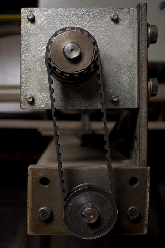 无人,竖图,室内,特写,白天,正面,机器,零件,齿轮,静物,金属制品,金属,机械,五金,彩图