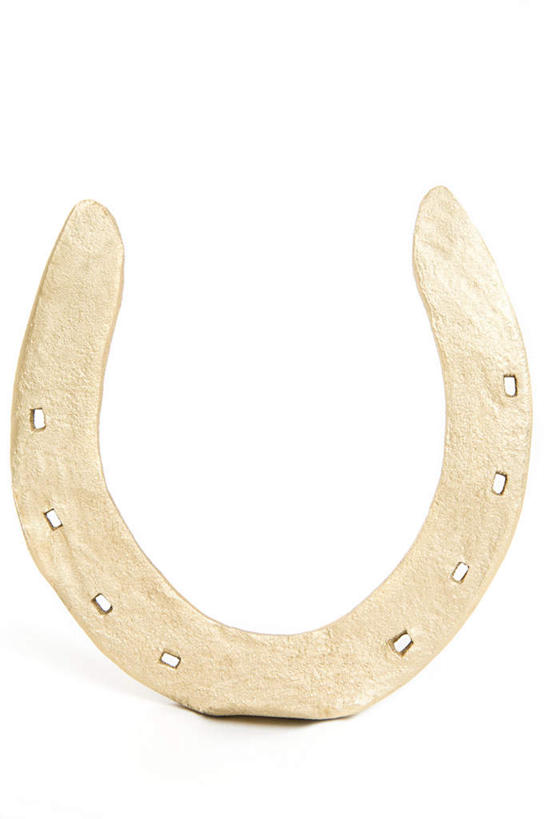 无人,竖图,俯视,室内,特写,白天,白色背景,静物,金属制品,阴影,反射,金属,影子,一个,摄影,影棚,单个,马蹄,彩图,高角度拍摄,影棚拍摄,拍摄