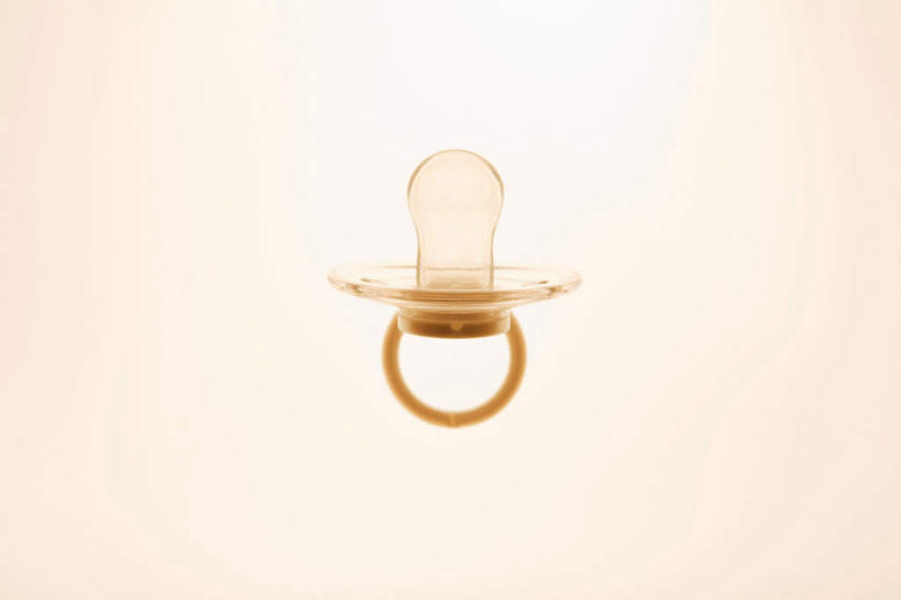 无人,横图,室内,特写,白天,正面,静物,阴影,反射,奶瓶,影子,一个,摄影,影棚,单个,奶嘴,婴儿用品,彩图,影棚拍摄,拍摄