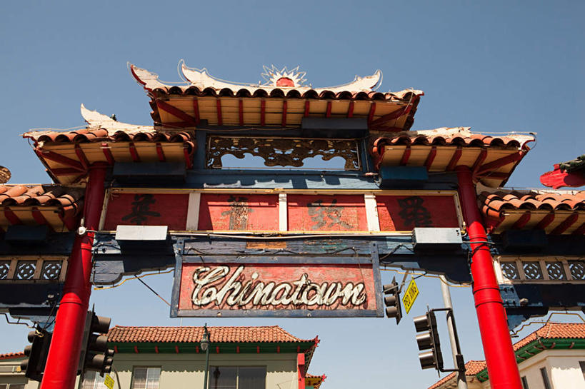 无人,横图,室外,白天,仰视,度假,安全,美景,城市风光,城市,美国,一排,整齐,英文,标志,文字,字符,字母,景观,红绿灯,唐人街,信号灯,交通,娱乐,标识,排列,蓝色,蓝天,天空,天,享受,休闲,景色,放松,警示,晴朗,英文字母,北美,北美洲,队列,提示,加利福尼亚,美洲,流通,加州,中国城,洛杉矶,交通信号灯,加利福尼亚州,万里无云,金州,黄金州,行人信号灯,北亚美利加洲,亚美利加洲,天使之城,晴空,晴空万里,彩图,低角度拍摄