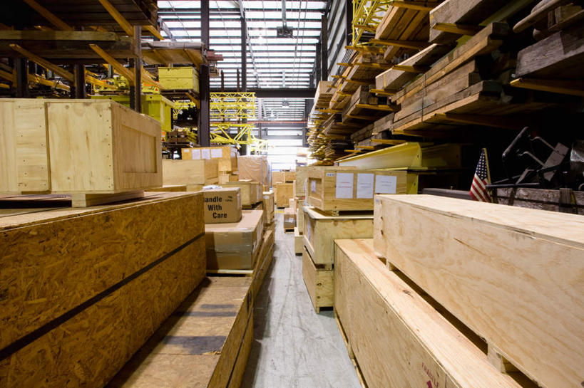 无人,工厂,横图,室内,白天,正面,一堆,许多,阴影,堆叠,堆积,反射,木制,包装,影子,纸箱,很多,仓库,木制品,容器,箱子,堆,纸板箱,包装箱,彩图,工地,制造厂