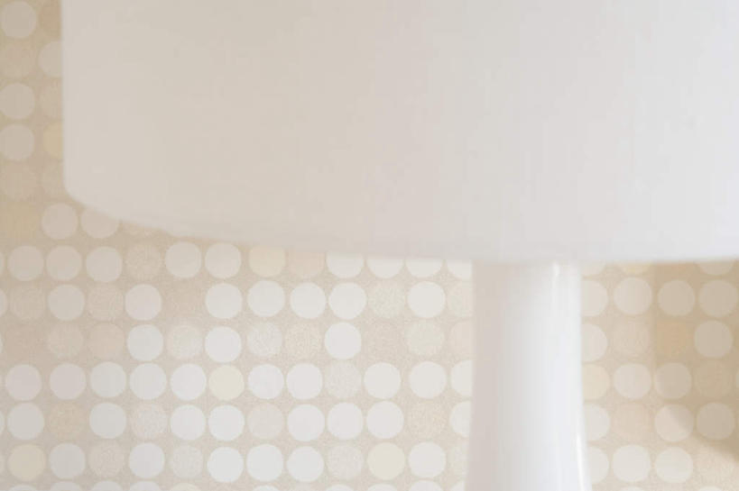 无人,横图,室内,特写,白天,正面,壁纸,台灯,卧室,照明,阴影,朦胧,模糊,装饰,反射,影子,墙,灯光,墙壁,墙面,灯,灯具,华丽,修饰,照亮,点缀,照明设备,一盏,衬托,美观,雅致,雅观,墙纸,彩图,睡房,卧房