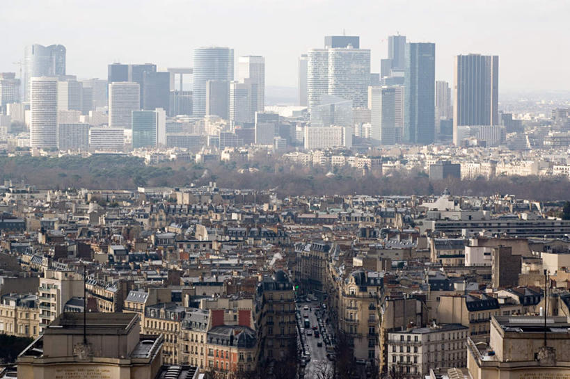 无人,高楼大厦,横图,俯视,航拍,室外,白天,度假,美景,城市风光,城市,大厦,道路,建筑,路,摩天大楼,公路,汽车,法国,欧洲,许多,阴影,光线,影子,景观,交通,娱乐,车,排列,蓝色,蓝天,天空,阳光,交通工具,轿车,天,享受,休闲,景色,放松,晴朗,鸟瞰,载具,万里无云,法兰西共和国,法兰西第五共和国,拉德芳斯,摆列,法兰西岛,法兰西岛大区,上塞纳省,晴空,晴空万里,马路,彩图,高角度拍摄,大楼,高层建筑,高楼,摩天楼,布列,分列