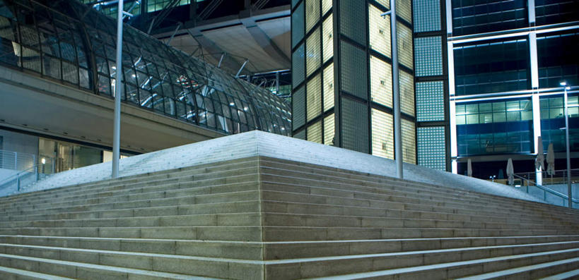 无人,火车站,横图,室内,白天,仰视,度假,美景,窗户,楼梯,城市风光,城市,德国,欧洲,阶梯,景观,首都,娱乐,柏林,玻璃窗,台阶,享受,休闲,景色,放松,西欧,德意志联邦共和国,柏林州,柏林中央火车站,彩图,低角度拍摄