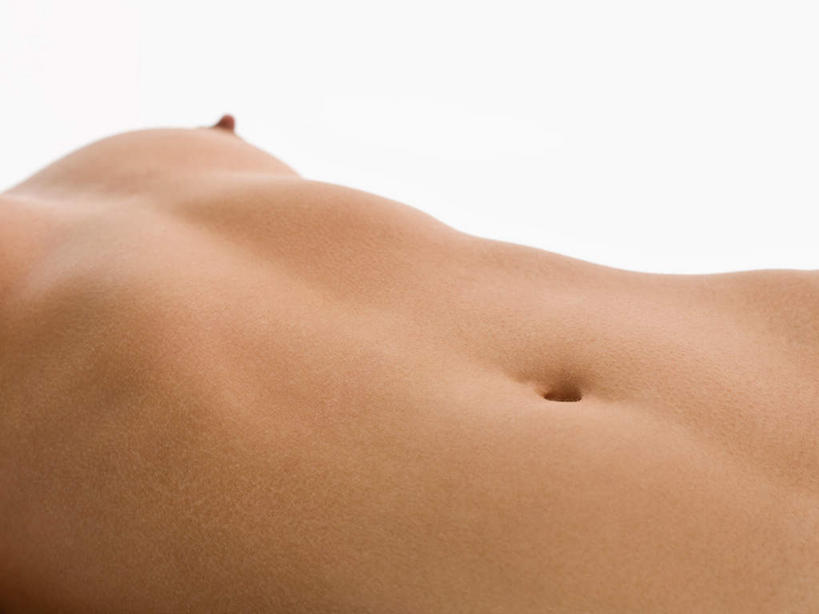 西方人,胸,腹部,乳头,一个人,躺,横图,俯视,室内,特写,白天,白色背景,欧洲,欧洲人,仅一个年轻女性,仅一个女性,仅一个人,阴影,反射,影子,裸露,摄影,影棚,赤裸,裸,卧着,年轻女性,女人,女性,白种人,腹,肚子,胸部,躺着,卧,半身,彩图,高角度拍摄,影棚拍摄,拍摄