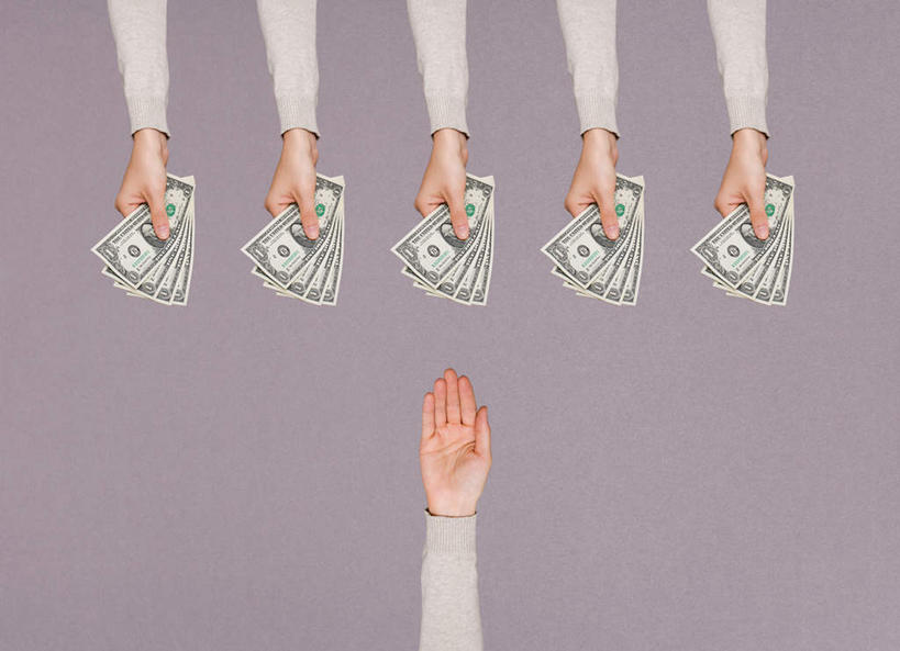 西方人,手,横图,室内,白天,正面,钱,美元,欧洲,欧洲人,一排,许多,握,灰色背景,整齐,钱币,很多,许多人,美金,拿,拿着,排列,一群人,手部,握着,钞票,金融,纸币,经济,队列,美圆,流通,纸钞,贸易,货币,现金,年轻女性,女人,女性,白种人,半身,彩图