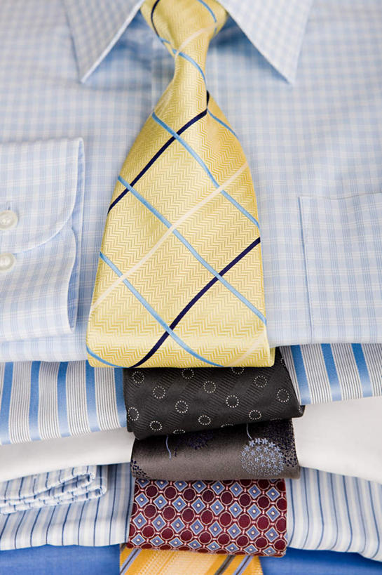 无人,竖图,俯视,室内,特写,白天,衬衫,静物,一排,整齐,领带,排列,摄影,影棚,整洁,堆,象征,庄重,队列,身份,正式,地位,参差,划一,彩图,高角度拍摄,影棚拍摄,衬衣,拍摄