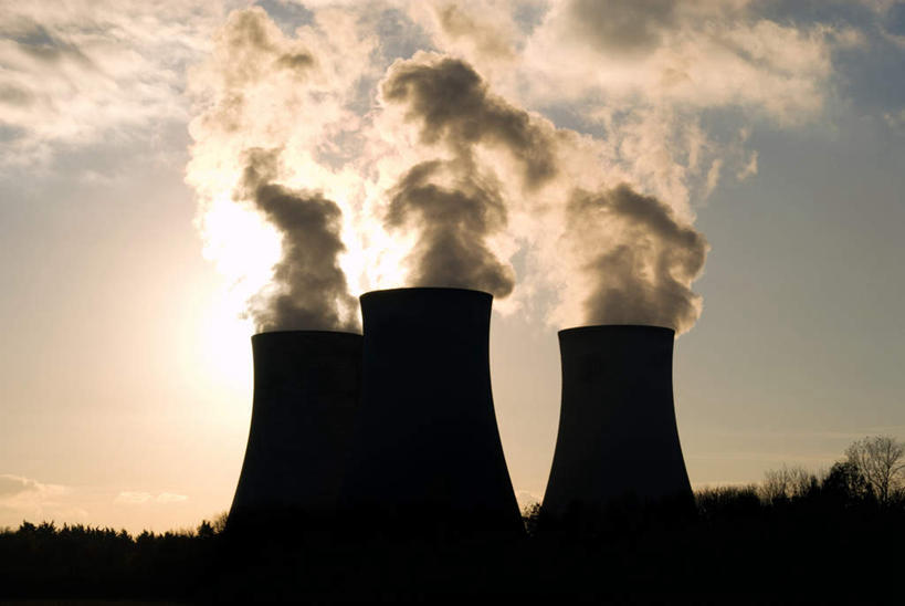 无人,家,工厂,横图,室外,白天,仰视,度假,烟囱,草地,草坪,美景,日落,植物,城市风光,城市,英国,欧洲,房屋,屋子,景观,晚霞,霞光,烟雾,落日,背光,娱乐,楼房,住宅,草,树,树木,绿色,自然,黄昏,享受,休闲,发电站,景色,彩霞,放松,生长,成长,污染,西欧,大不列颠,逆光,牛津,世界文化遗产,大不列颠及北爱尔兰联合王国,传染,大不列颠联合王国,日不落英帝国,牛津市,夕照,夕阳,彩图,低角度拍摄,房子,工地,制造厂,斜阳