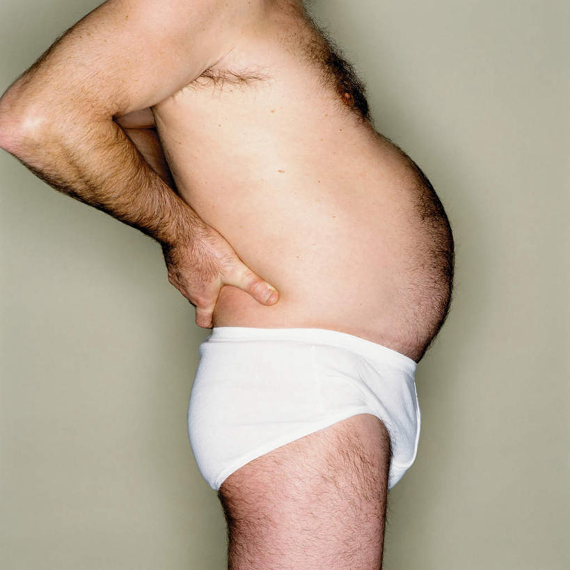 西方人,腋毛,一个人,站,方图,室内,白天,侧面,欧洲,欧洲人,仅一个男性,仅一个人,仅一个中年男性,阴影,灰色背景,内裤,反射,影子,手叉腰,裸露,白色,叉腰,站着,摄影,影棚,胸毛,裸,男人,男性,中年男性,白种人,站立,半身,彩图,影棚拍摄,拍摄