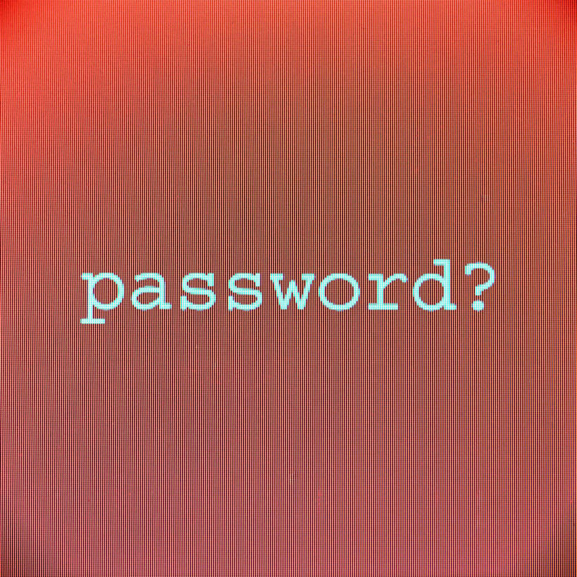 无人,方图,室内,特写,白天,正面,安全,显示器,红色背景,英文,标志,屏幕,文字,字符,字母,防护,标识,显示屏,密码,英文字母,保护,保险,输出设备,保全,周全,安稳,安定,登录,平安,彩图