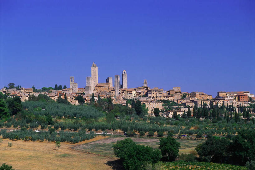 无人,家,横图,室外,白天,正面,度假,草地,草坪,美景,植物,城市风光,城市,意大利,欧洲,许多,阴影,高大,光线,影子,房屋,屋子,景观,塔,宏伟,娱乐,楼房,住宅,草,树,树木,排列,蓝色,绿色,蓝天,天空,阳光,自然,天,享受,休闲,景色,放松,生长,晴朗,成长,托斯卡纳,南欧,万里无云,意大利共和国,摆列,托斯卡纳大区,高峻,嵬峨,晴空,晴空万里,彩图,房子,布列,分列