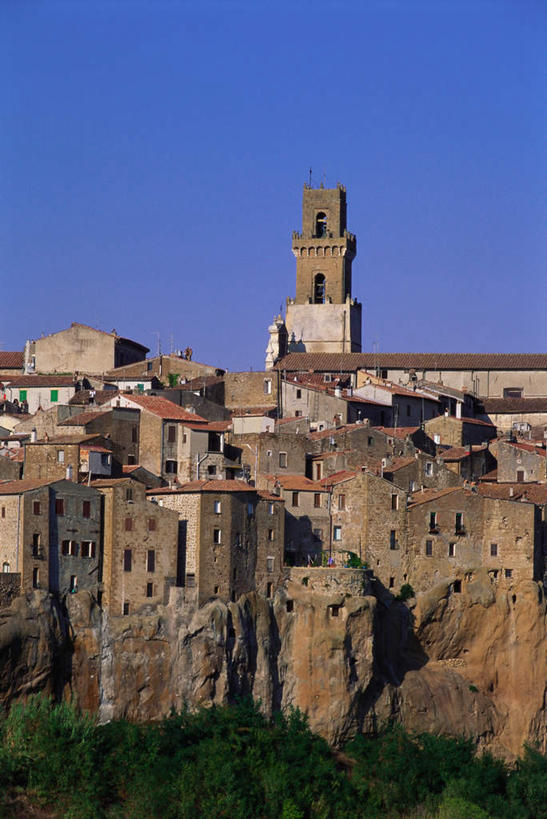 无人,家,竖图,室外,白天,正面,度假,草地,草坪,美景,植物,城市风光,城市,意大利,欧洲,许多,阴影,高大,光线,影子,房屋,屋子,景观,塔,宏伟,娱乐,楼房,住宅,草,树,树木,排列,蓝色,绿色,蓝天,天空,阳光,自然,天,享受,休闲,景色,放松,生长,晴朗,成长,托斯卡纳,南欧,万里无云,意大利共和国,摆列,托斯卡纳大区,高峻,嵬峨,晴空,晴空万里,彩图,房子,布列,分列