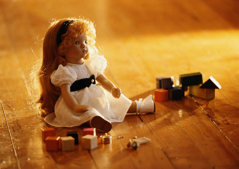 无人,横图,俯视,室内,特写,白天,游戏,纯洁,智慧,地板,静物,玩具,许多,阴影,散落,光线,娃娃,影子,地面,玩,娱乐,木地板,阳光,休闲,积木,可爱,童年,童趣,益智,布娃娃,活动,思维,发泄,消遣,智力,想象,童真,烂漫,无邪,宣泄,天真,玩耍,嬉戏,彩图,高角度拍摄