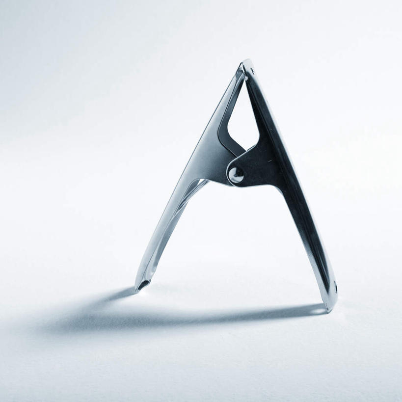 无人,方图,俯视,室内,特写,白天,白色背景,生活用品,静物,阴影,反射,金属,影子,一个,夹子,摄影,影棚,单个,彩图,高角度拍摄,影棚拍摄,拍摄