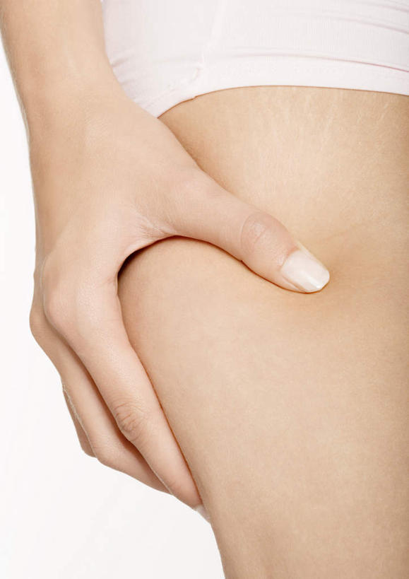 西方人,腿部,腿,一个人,站,捏,竖图,室内,特写,白天,白色背景,正面,欧洲,欧洲人,仅一个年轻女性,仅一个女性,仅一个人,内裤,短裤,捏着,白色,站着,摄影,影棚,年轻女性,女人,女性,白种人,站立,半身,彩图,影棚拍摄,拍摄