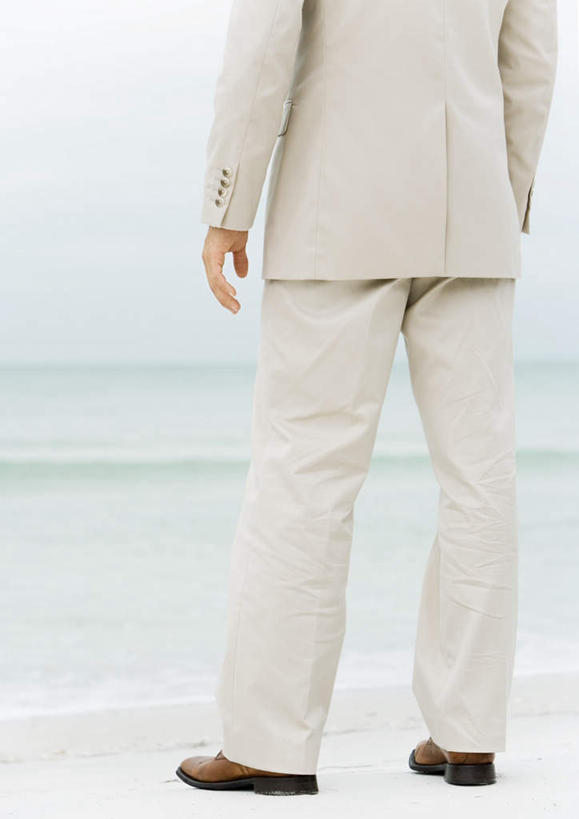 西方人,一个人,商务人士,商务男性,站,竖图,室外,白天,衬衫,西装,成功,合作,信心,海洋,沙滩,欧洲,欧洲人,仅一个男性,仅一个人,套装,正装,沙子,海岸,水平线,云,云朵,辽阔,领带,海平线,沙地,云彩,职业装,仅一个年轻男性,背面,蓝色,白色,白云,蓝天,天空,海水,天,站着,广阔,晴朗,一望无际,领导,成就,商务装,领袖,海景,工薪阶层,无边无际,一马平川,男人,男性,年轻男性,白种人,白领,上班族,大海,海,海滩,晴空,站立,半身,彩图,衬衣,水天相接,水天一线