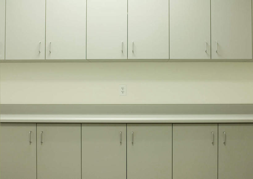 无人,横图,室内,白天,正面,太阳,摆设,家具,装修,建筑,欧式,一排,阴影,整齐,装饰,光线,影子,房屋,木柜,墙,屋子,储物柜,建设,现代,装潢,墙壁,墙面,排列,阳光,室内装潢,明亮,舒适,队列,房屋设计,地中海风格,简约风格,室内设计,宽敞,样板房装潢,设计,彩图,房子