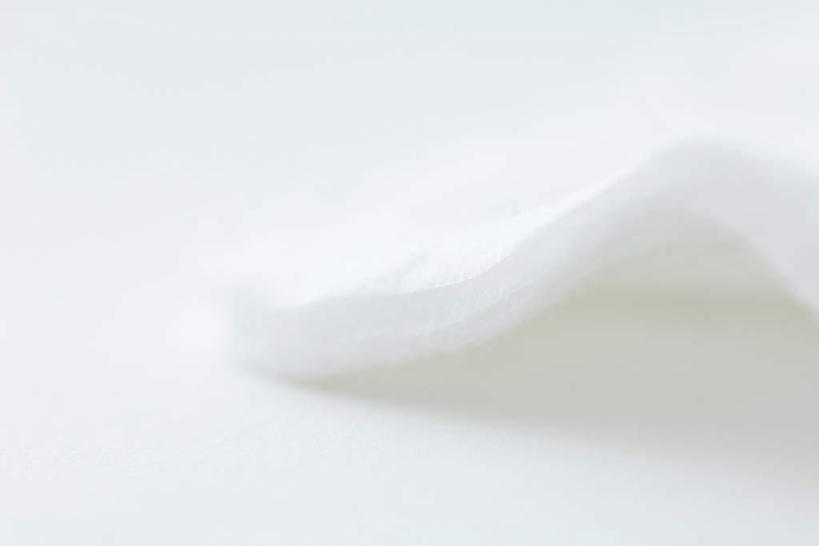 无人,横图,俯视,室内,特写,白天,白色背景,化妆,美容,一排,许多,护肤,阴影,堆叠,条纹,整齐,梳妆,反射,光线,棉絮,纹理,线条,影子,棉花,排列,阳光,化妆棉,保养,享受,休闲,叠加,放松,摄影,堆放,影棚,队列,养颜,肌理,彩图,高角度拍摄,影棚拍摄,拍摄