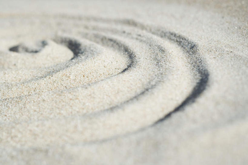 无人,横图,俯视,室外,白天,旅游,度假,绘画,美景,沙滩,朦胧,模糊,弯曲,环绕,围绕,螺旋,沙子,图案,海岸,景观,沙地,弧形,娱乐,白色,自然,享受,休闲,弧度,景色,放松,自然风光,螺纹,沙画,肌理,海滩,画画,彩图,高角度拍摄